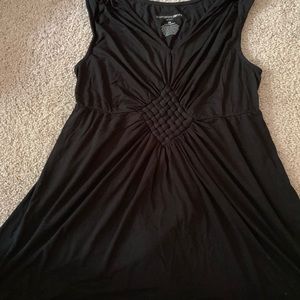 Blank sleeveless maternity shirt